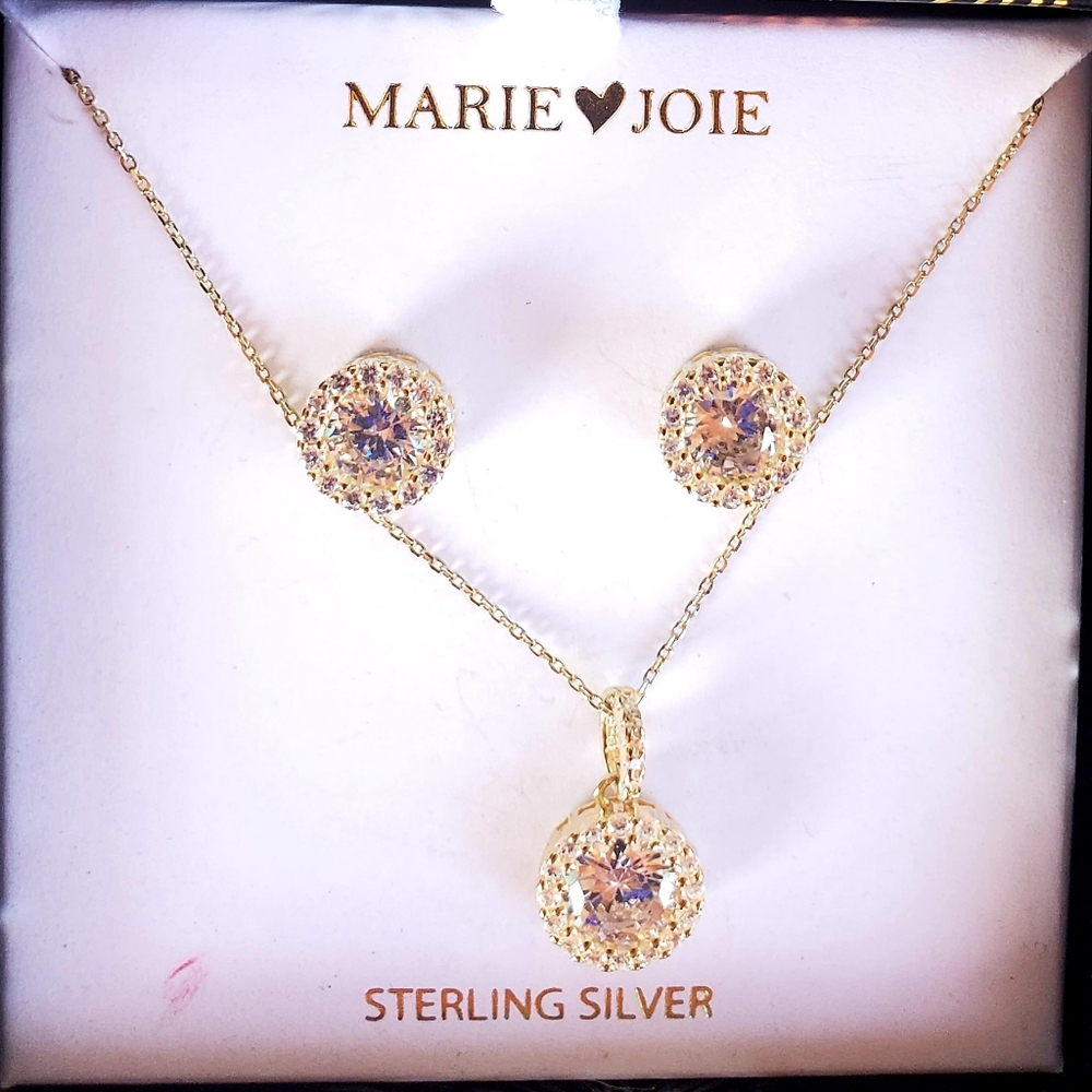 New Sterling Silver CZ Halo  2pc Jewelry Set.